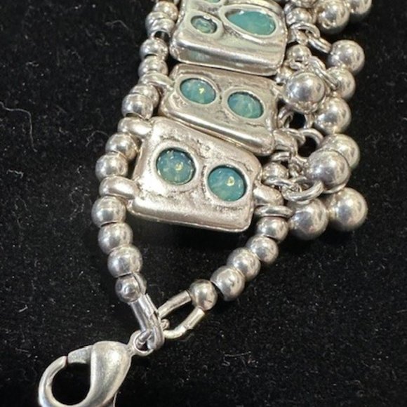 Uno de 50 *RARE-RETIRED* Mrs Rani Bracelet Silver with green crystals - Picture 7 of 9